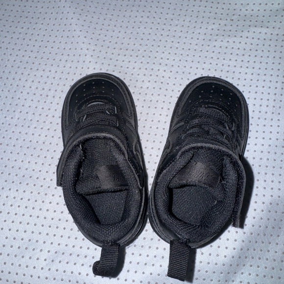 Black Kids Nike Airforce Shoes - Picture 4 of 4